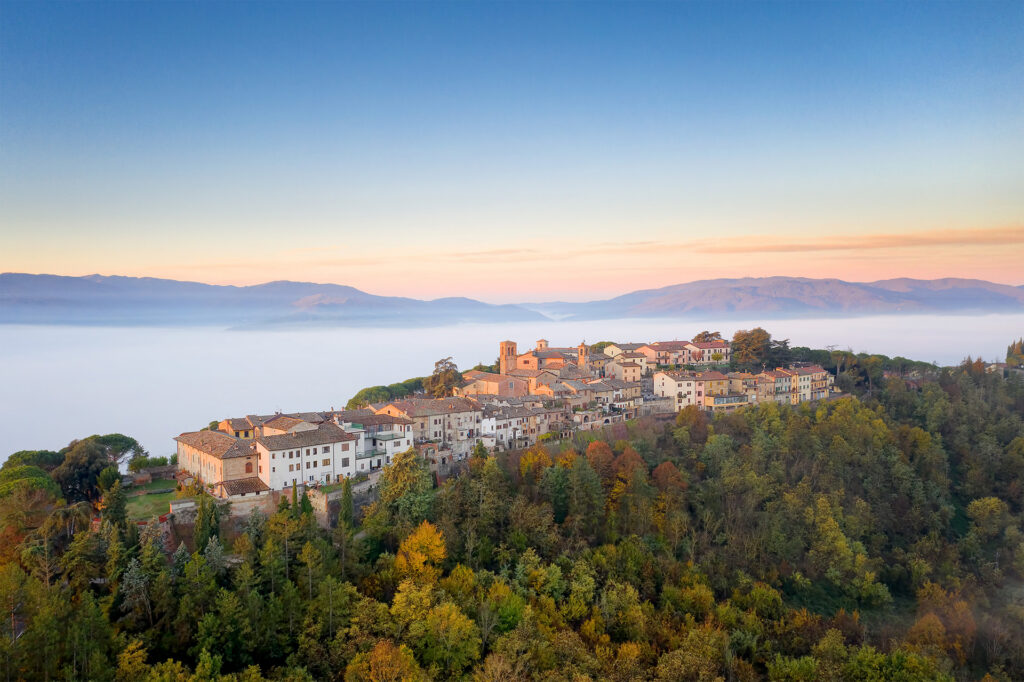 Borgo medievale di Citerna affacciato sull’Alta Valle del Tevere